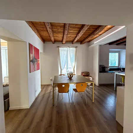 & Charme In Un Palazzo Storico Di ברגמו