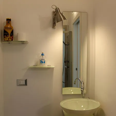 & Charme In Un Palazzo Storico Di ברגמו