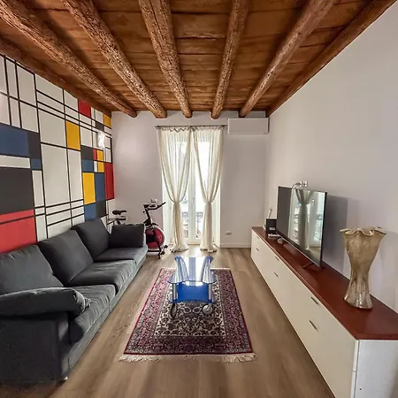 דירה & Charme In Un Palazzo Storico Di *